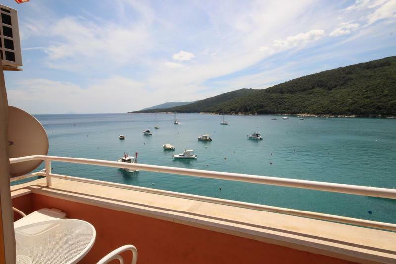 Irene Apartment By The Sea - Privat Parking 라벡 외부 사진