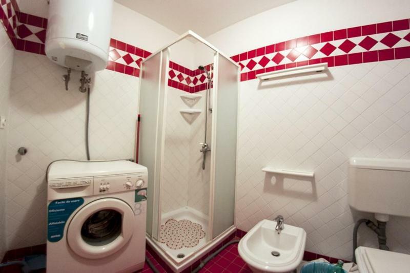 Irene Apartment By The Sea - Privat Parking 라벡 외부 사진